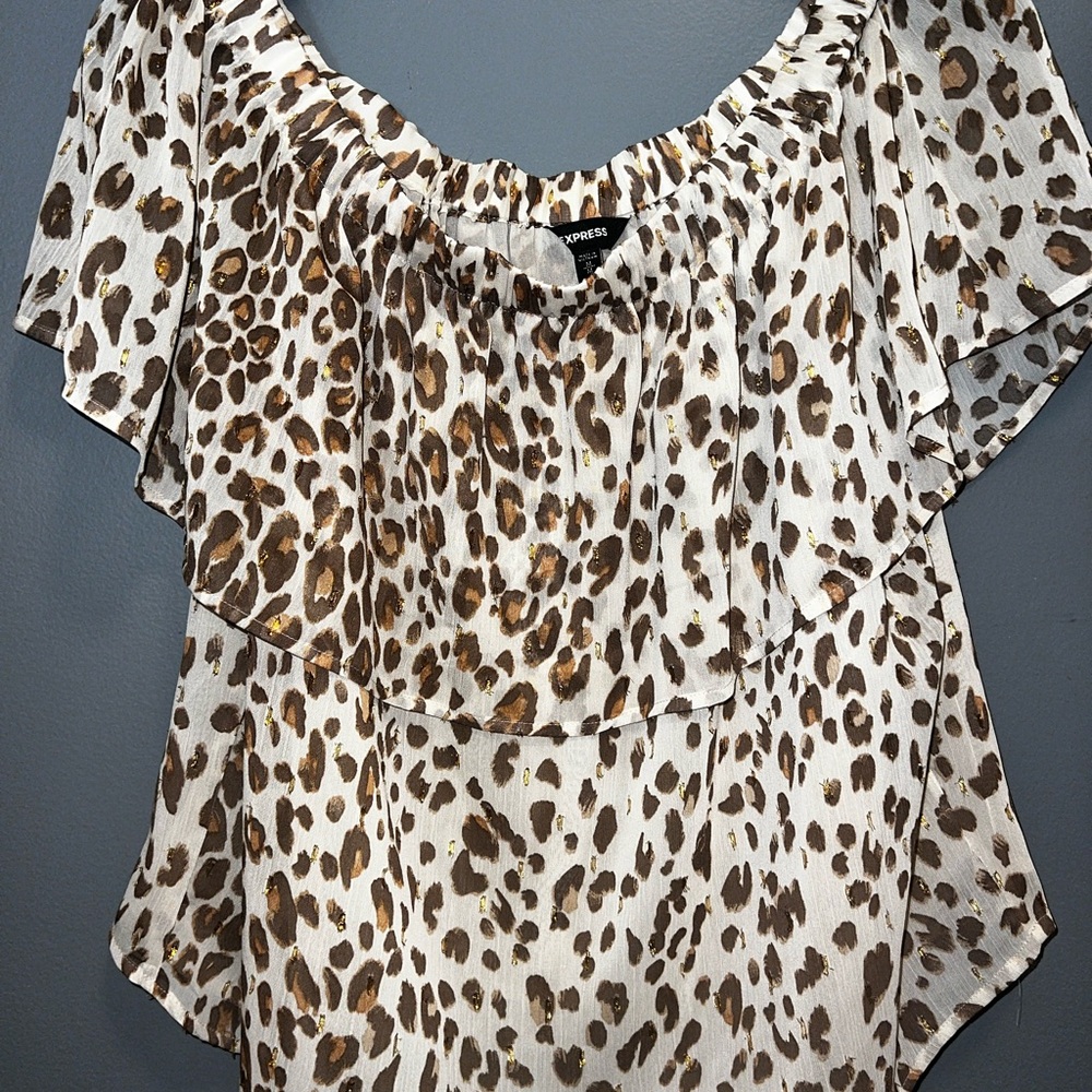 Express NW/OT Leopard Print Off-Shoulder Top